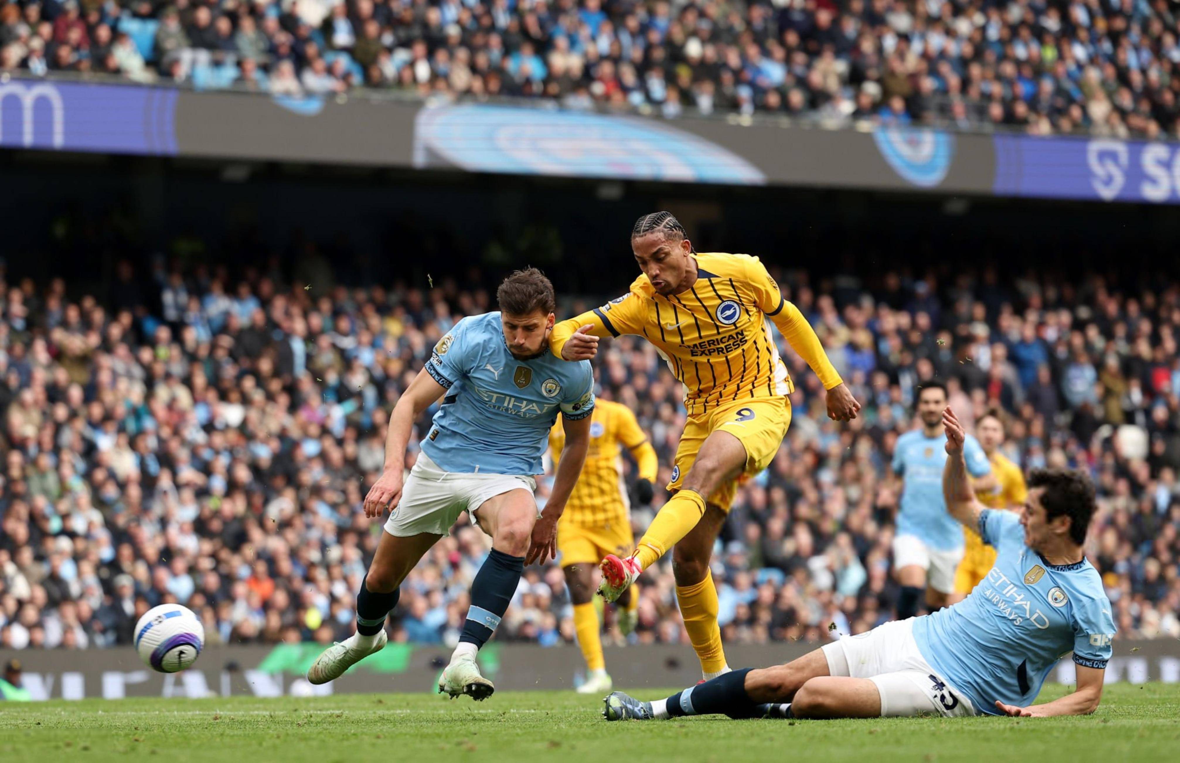 包含瑞士队观众热烈欢呼!,哈兰德迎来十赛季出色发挥比赛高潮迭起的词条 包含瑞士队观众热烈欢呼!,哈兰德迎来十赛季出色发挥比赛高潮迭起的词条