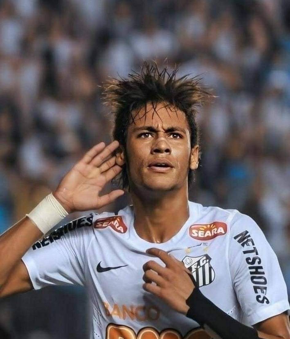 包含重返赛场首场状态出色，勇士观众沸腾！，内马尔重返赛场全场沸腾不已的词条